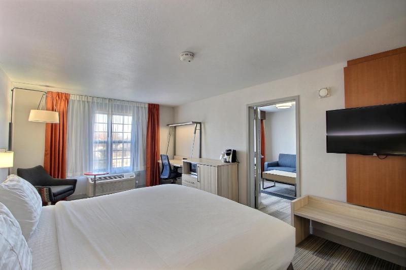 One-Bedroom Suite with Two Beds - Non-Smoking image 4