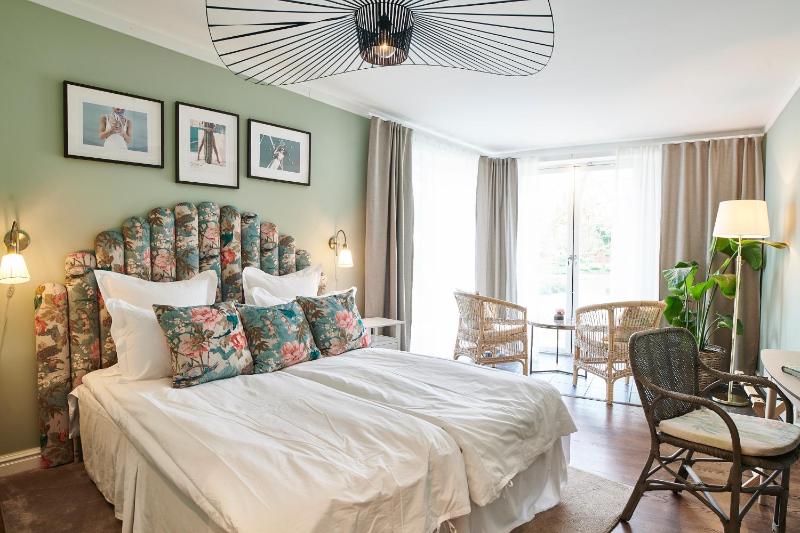 Deluxe Double Room image 1