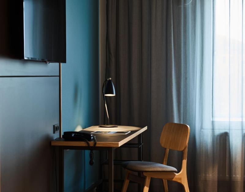 Standard Double Room image 4