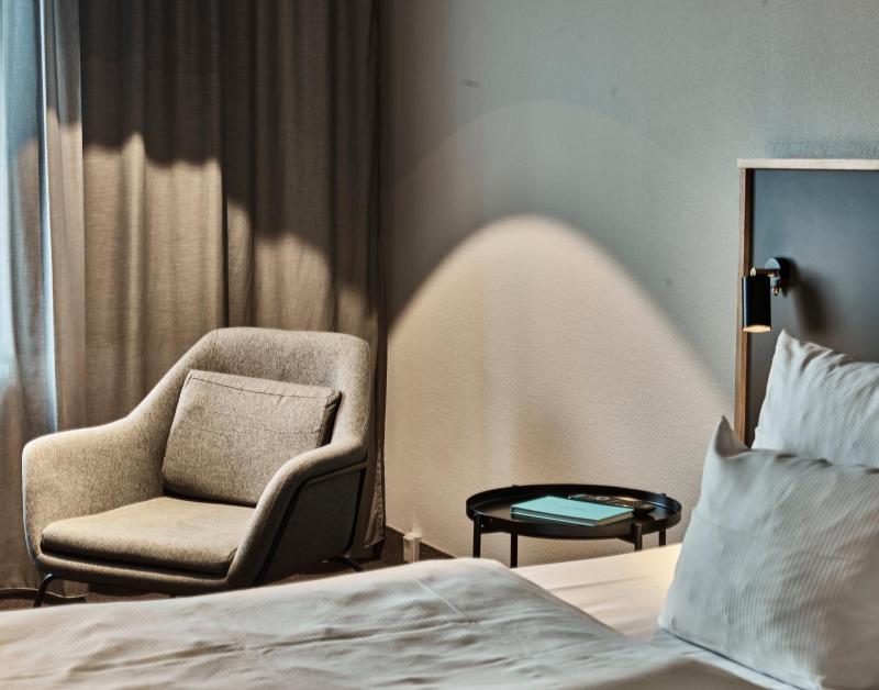 Standard Double Room image 3