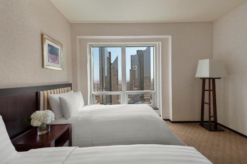 Two- Bedroom Apartment with City View image 1