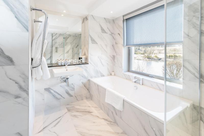 Classic Terrace image 4