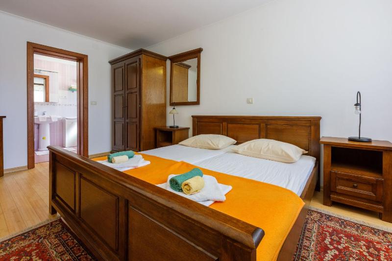 Apartments Robic - image 5