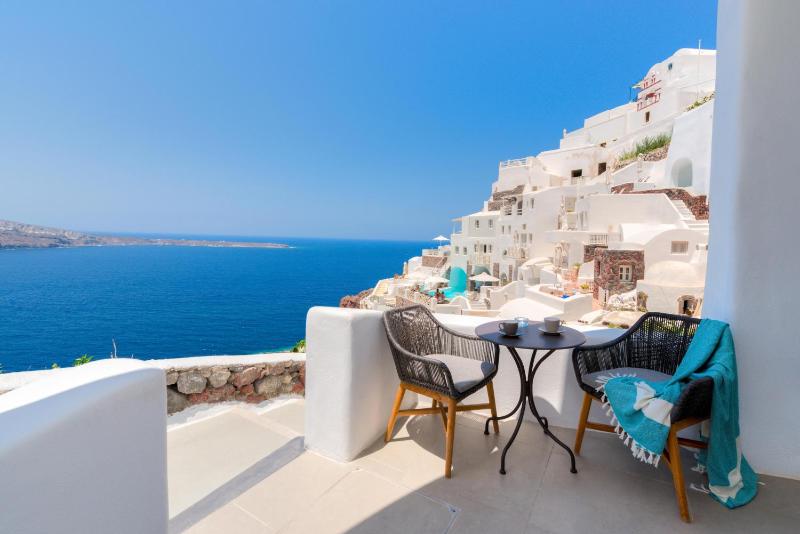 ArmonOia Luxury Caves - image 41