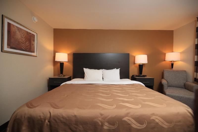 King Room image 3