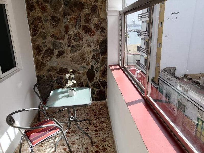 Alcaravaneras Hostel - image 5