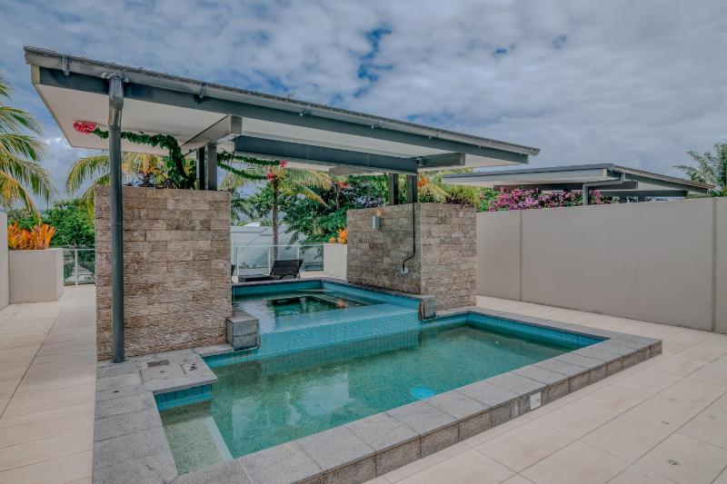 Coconut Grove - image 19