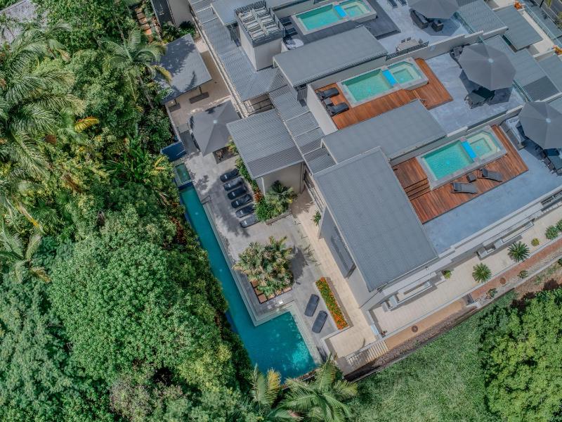 Coconut Grove - image 11