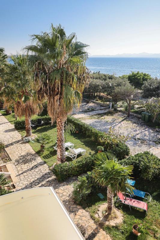One-Bedroom Apartment with Sea View image 2