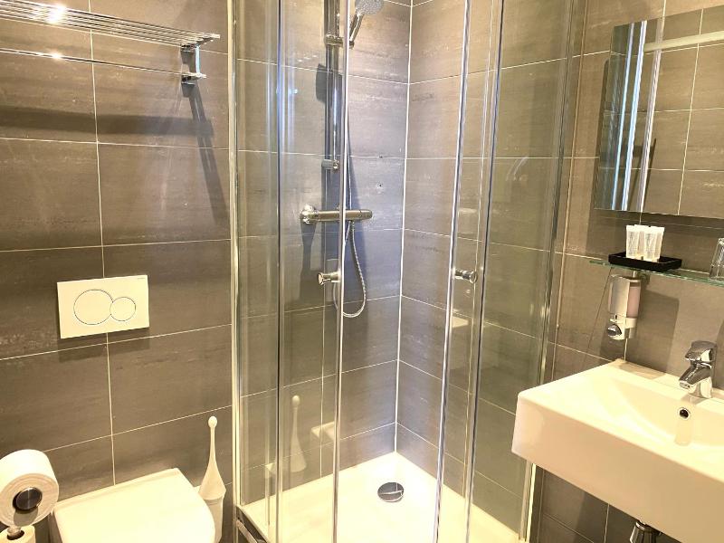 Deluxe Double Room with Spa Bath  image 2