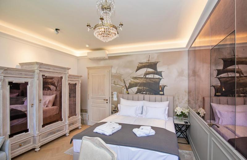 Superior Suite - First Floor image 2