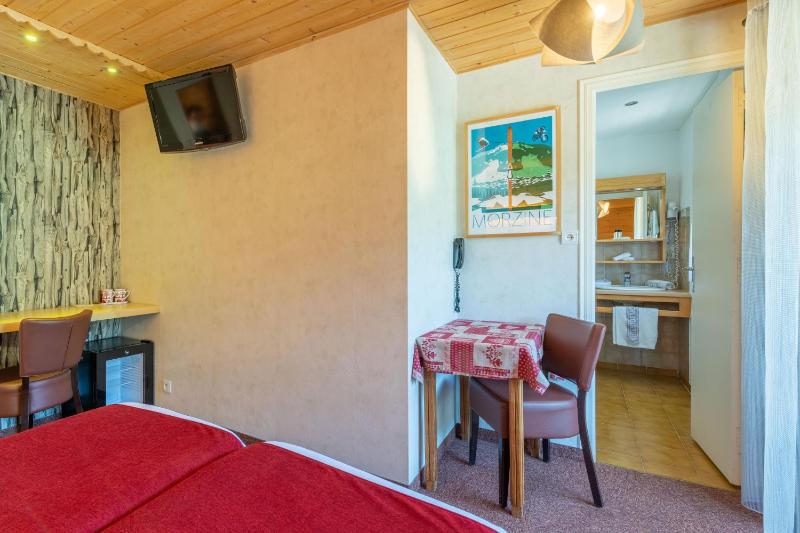 Standard Double Room image 4