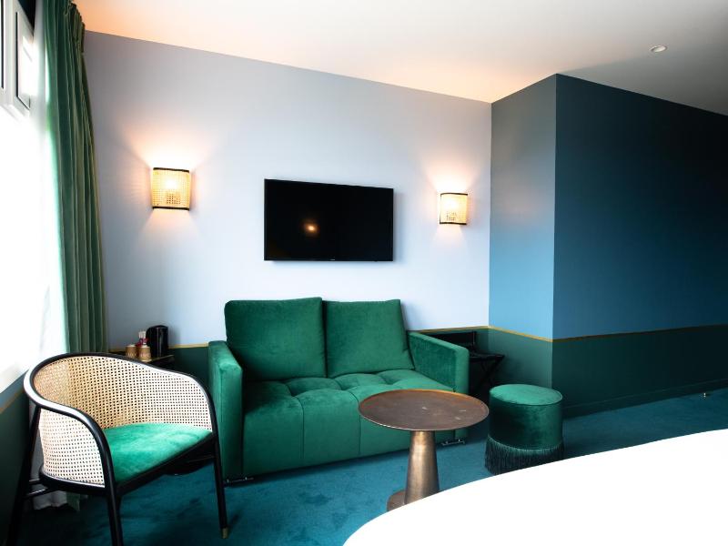 Standard Double Room with Ocean View image 3