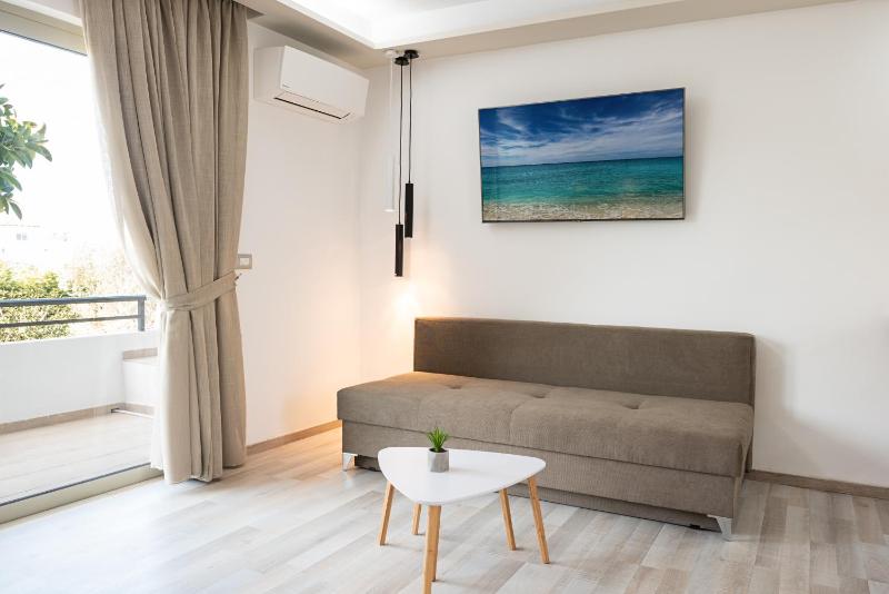 Junior Suite with Garden View image 1