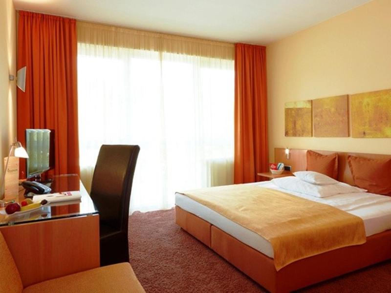 Superior Double Room with air conditioning image 4