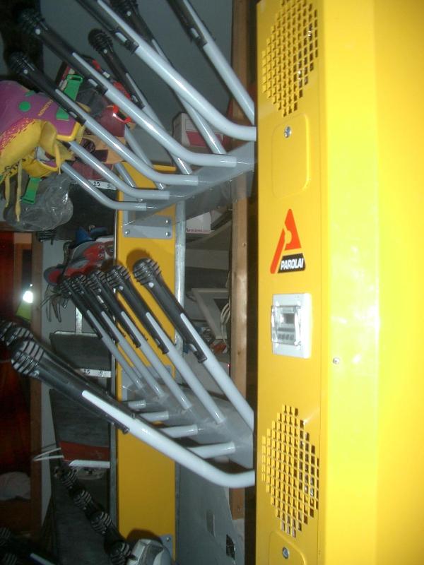 Mixed Dormitory Room image 4