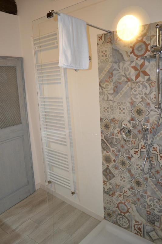 Superior Triple Room image 3