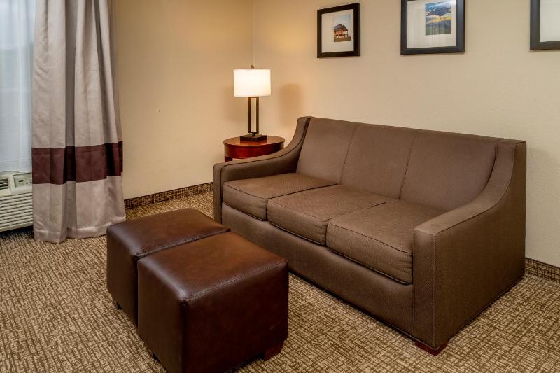 Double Suite with Two Double Beds - Accessible/Non-Smoking image 4