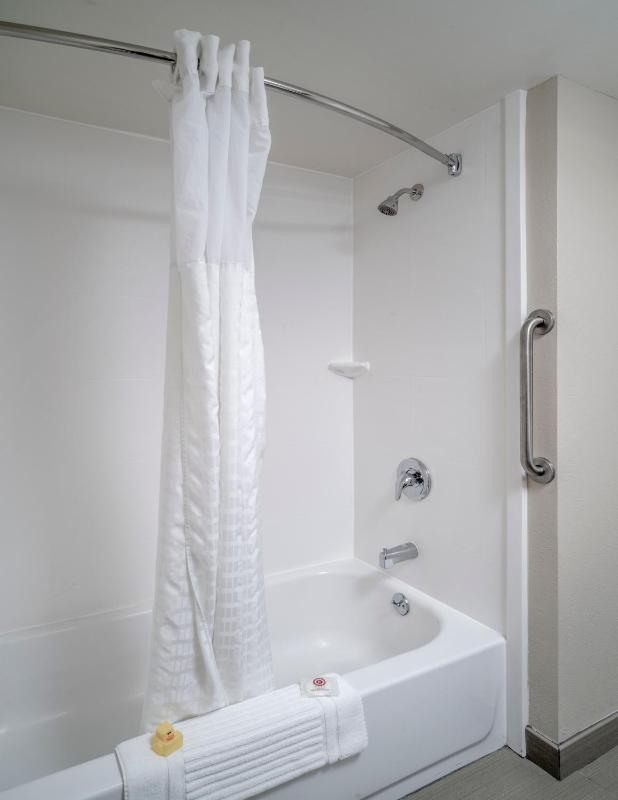 King Suite - Non-Smoking image 3