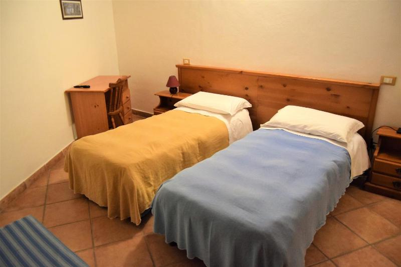 Triple Room image 2
