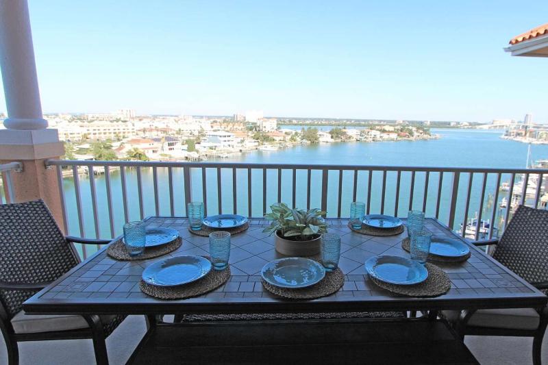 806 Harborview Grande - image 1