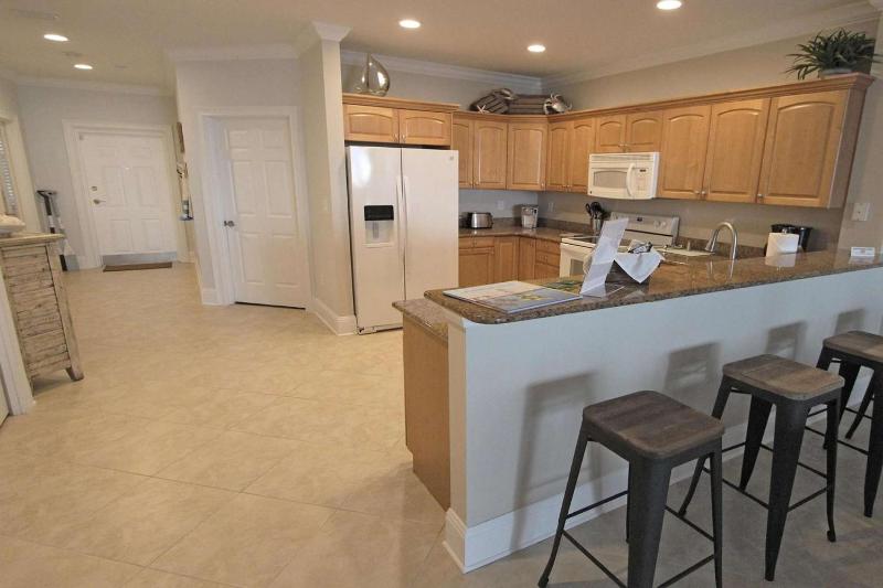 806 Harborview Grande - image 2