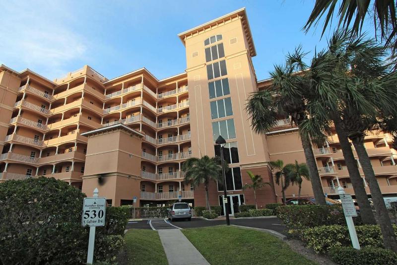 806 Harborview Grande - image 28