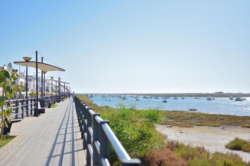 Golden Club Cabanas - image 2