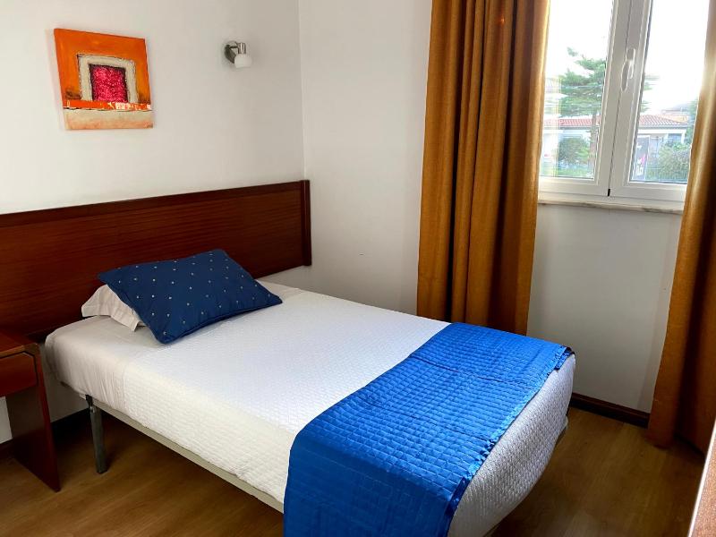 Single Room image 1