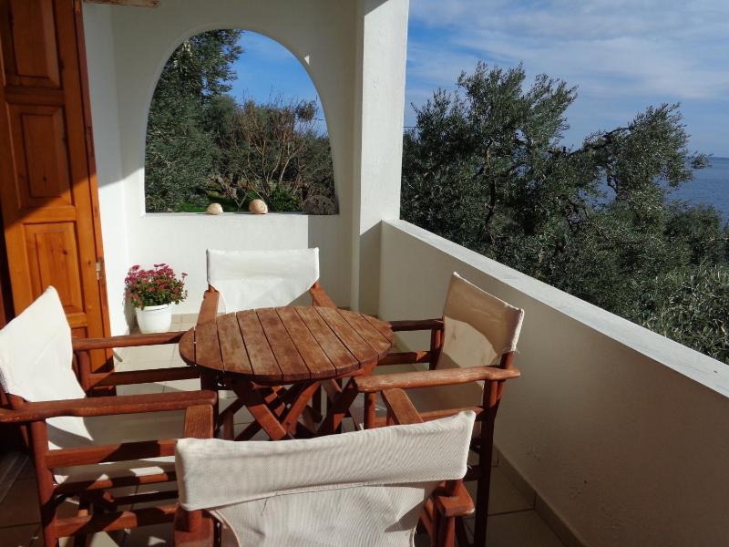 Family Room with Sea View image 3