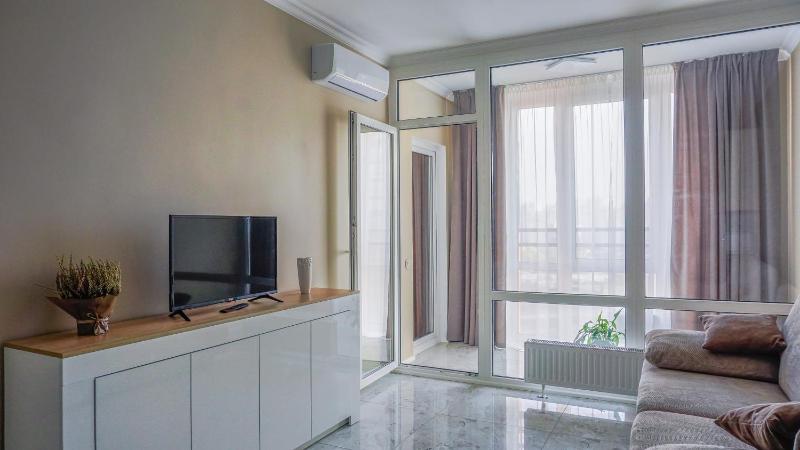 Luxury apartment near metro station Osokorky - image 16