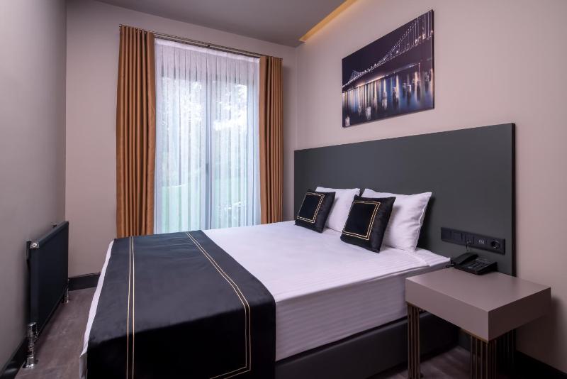 Superior Double Room image 2