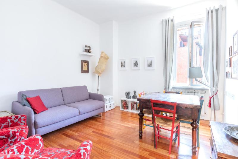 One-Bedroom Apartment image 4