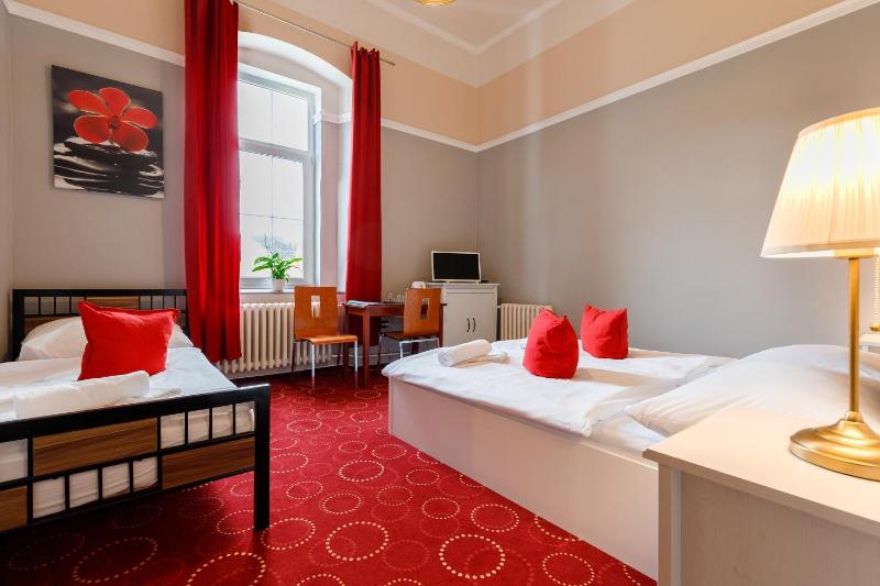 Triple Room image 1