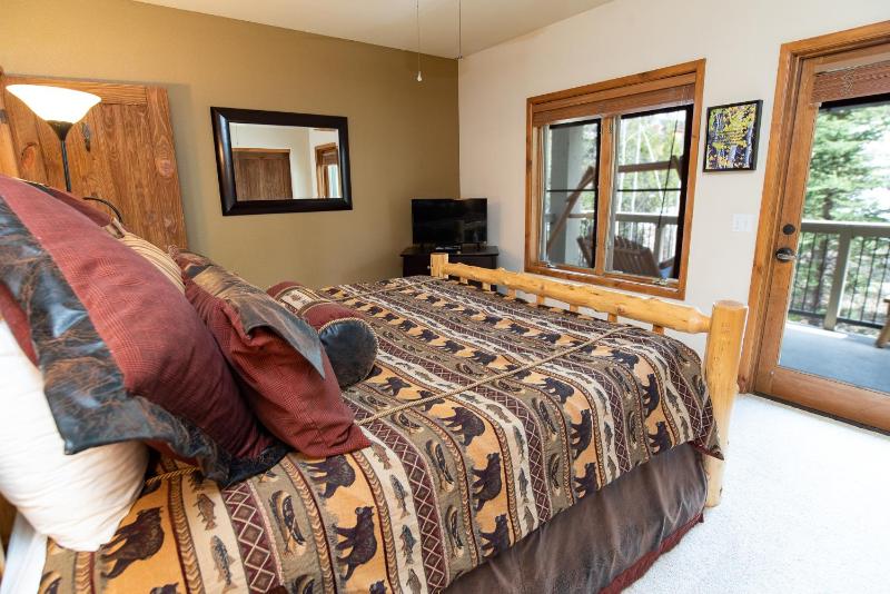 Riverbend Snowflake Lift Condo: Ski-In Ski-Out - image 26
