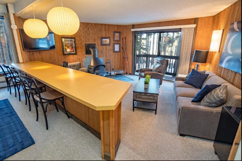 Peak 8 Village Getaway Condo: On Shuttle Route - image 8