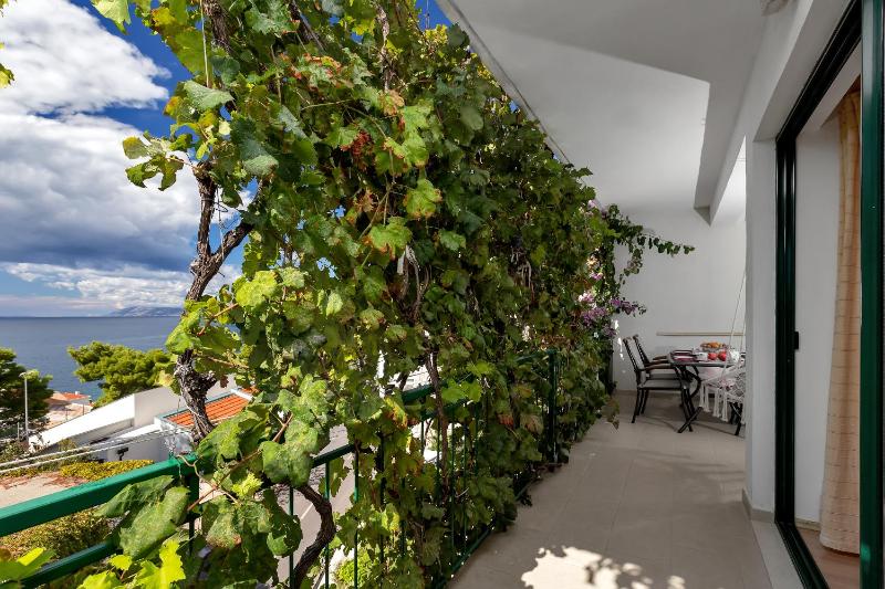 Apartment with Sea View image 4