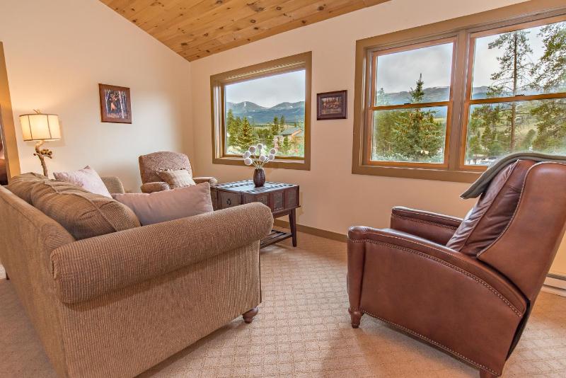 Bear Creek Mining Lodge: Mountain Style Hot Tub - image 34