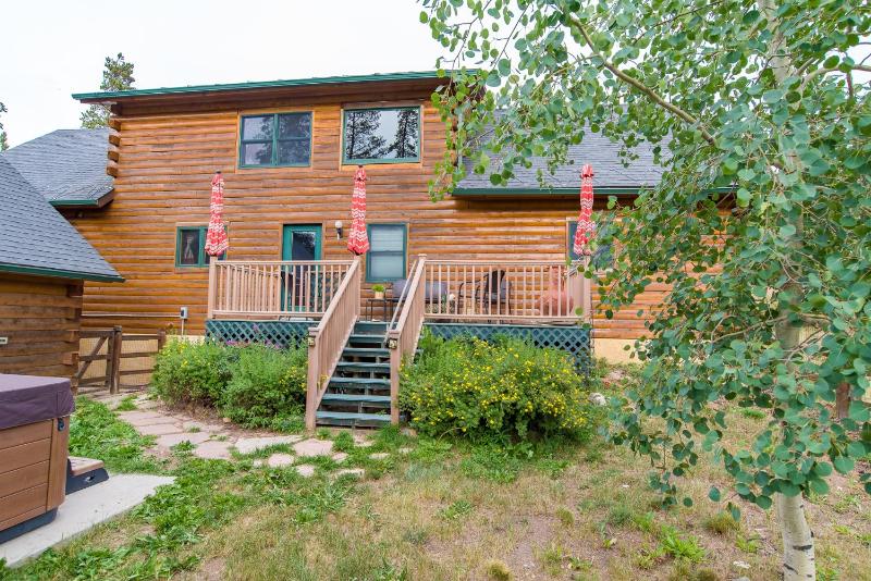 Bear Creek Mining Lodge: Mountain Style Hot Tub - image 24