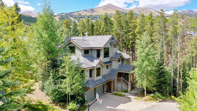 Boulder Ridge Lodge: Huge Ski-In Home w/ 20 Beds - image 17