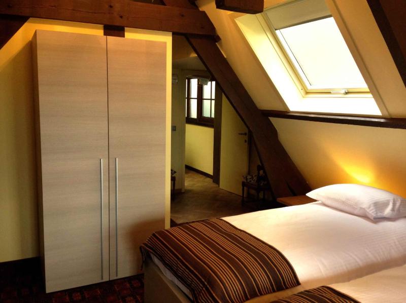 Twin Loft Room image 3