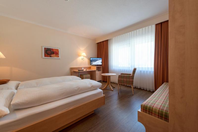 Superior Double Room image 4