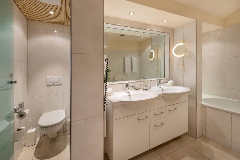 Suite image 3