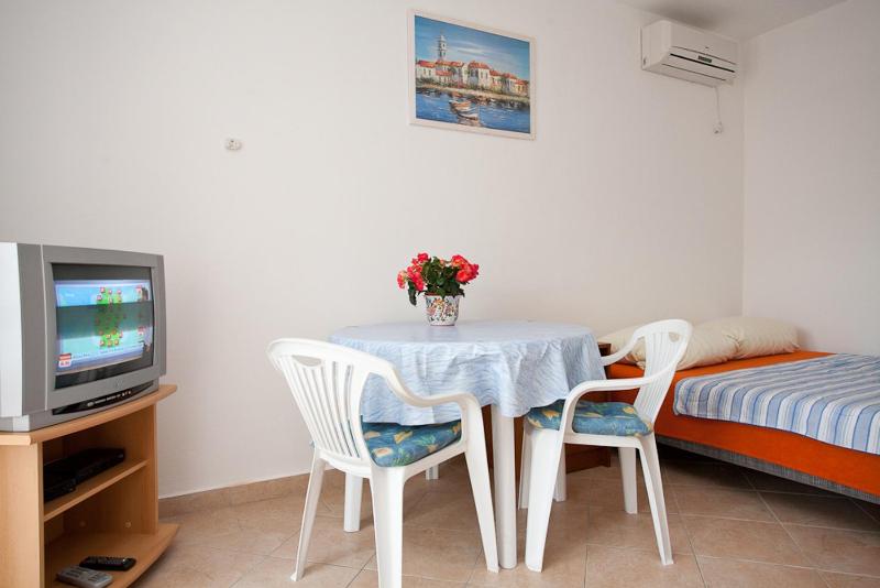 Apartments Mato - image 14