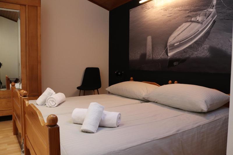 Double or Twin Room image 1
