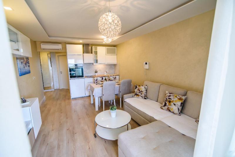 Two bedroom apartment with Sea view image 1
