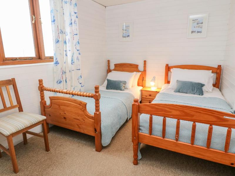 Miners Cottage - image 14