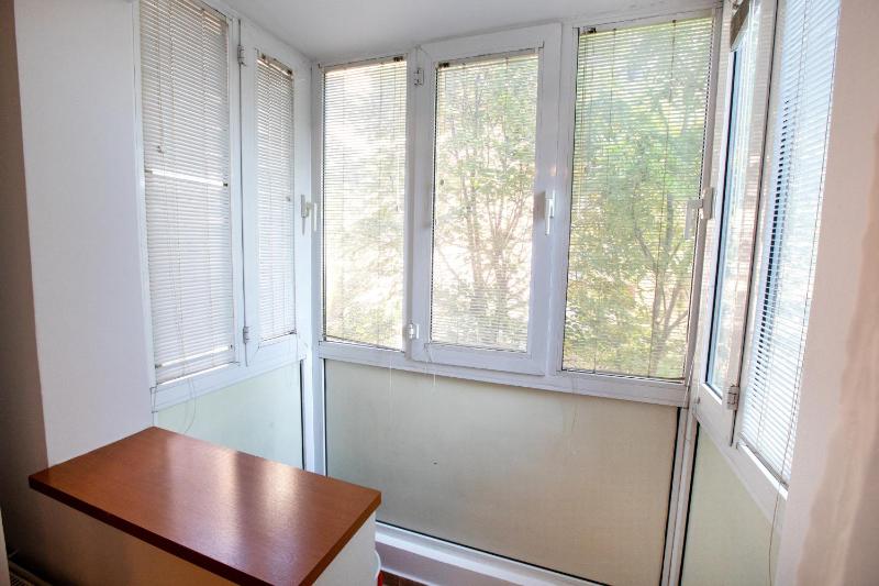 One-Bedroom Apartment image 3