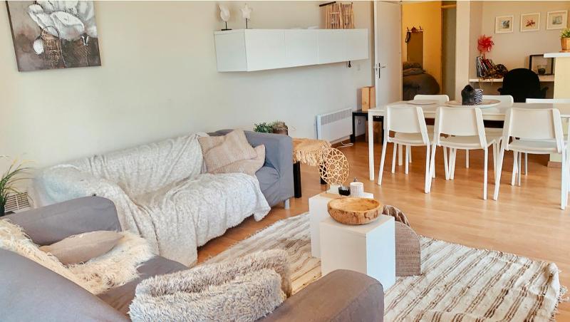 Ruim, lichtrijk appartement met groot terras uitstekend gelegen in De Panne Images