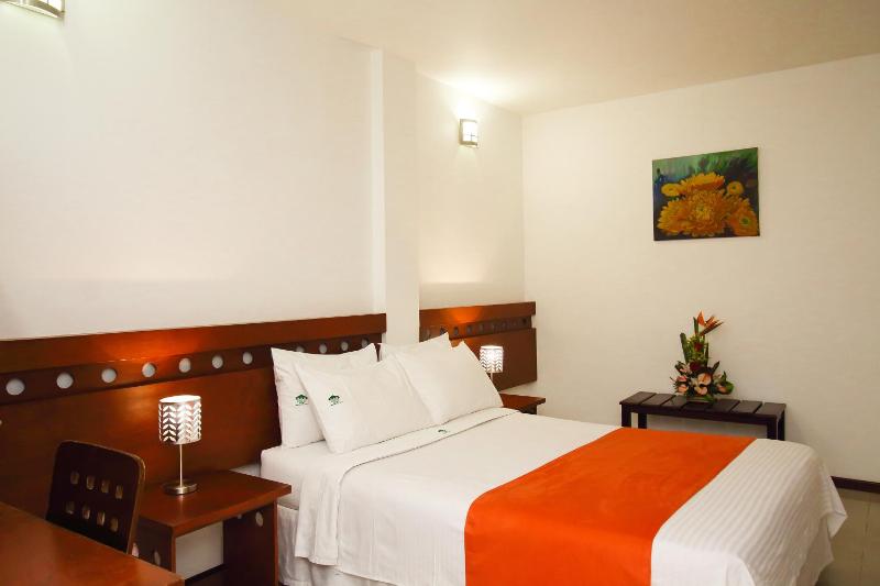 Hotel Imbanaco - image 22
